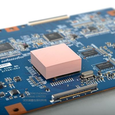 Αγορά 1.0 αγώγιμο θερμικό μαξιλάρι σιλικόνης W/M.K για το ολοκληρωμένο κύκλωμα ΚΜΕ των οδηγήσεων online manufacture